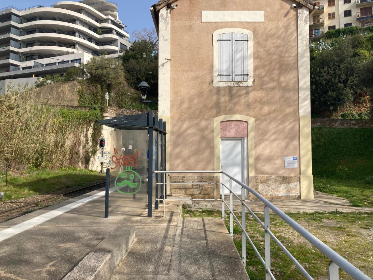 Location Chambre Avec Salle De Bain Et Partie Commune Sea View & Mountain View Renting 1 Of 3 Bedrooms With Shared Common Space 3 Bdrm Apt Not 1 Bdrm Plus Clime Ou Ac Bastia  Exterior photo